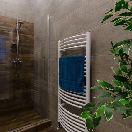 Modern, Luxury Flat In The Heart Of Budapest Exterior photo